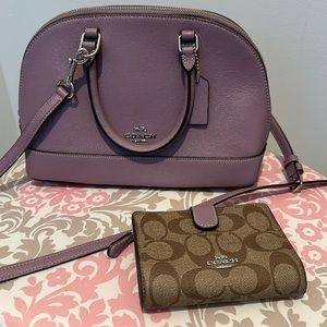 Coach purse and wallet set, used once, absolutely beautiful